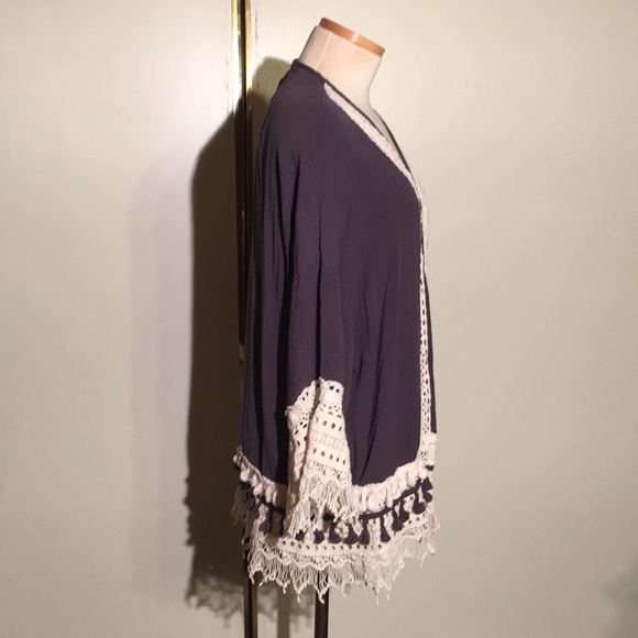 Weavers Bohemian Kimono - Picture 4 of 8